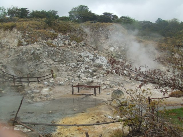 Walk-in Crater, Guanacaste